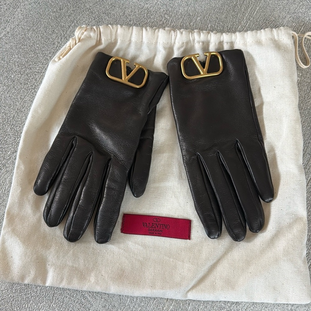 Valentino Garavani lambskin gloves